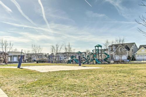 Selbyville Golf Course Home With Deck And Pool Access!