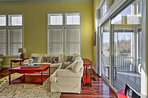 Selbyville Golf Course Home With Deck And Pool Access!