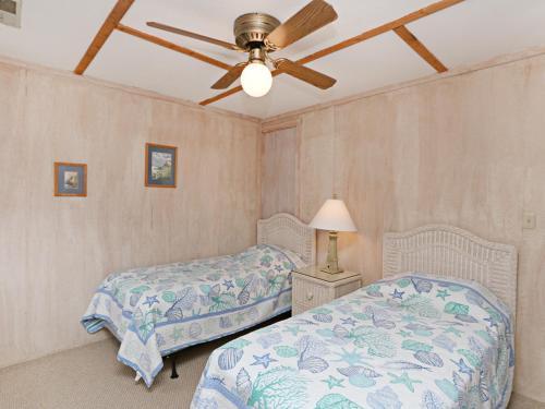 Mallard Lakes - 75 Mockingbird