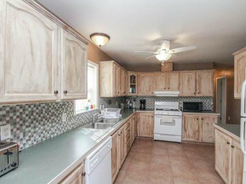 Cape Windsor - 38761 Cleveland