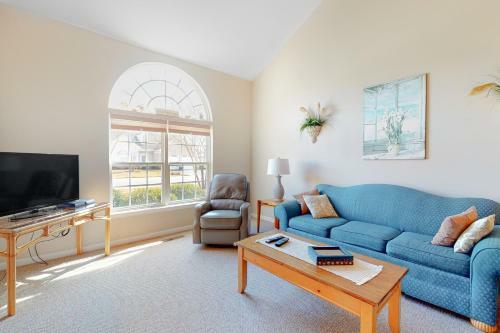 Bayview Landing - 37484 Oliver