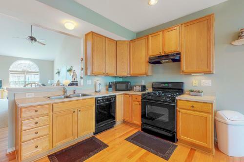 Bayview Landing - 37484 Oliver