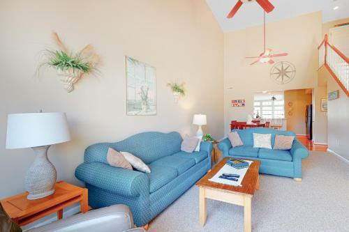 Bayview Landing - 37484 Oliver