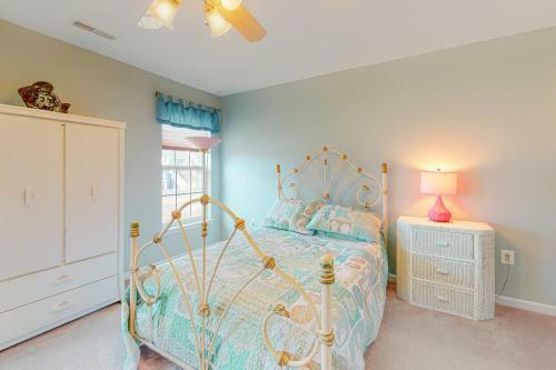 Bayview Landing - 37484 Oliver