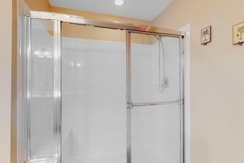 Bayview Landing - 37484 Oliver