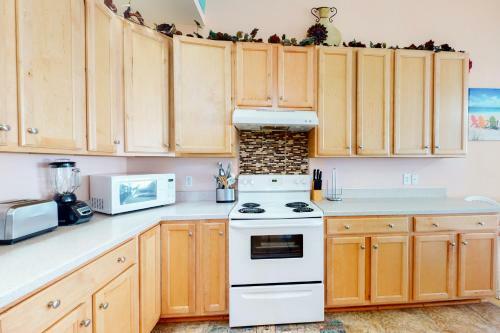 Swann Cove - 36954 Trout Terrace South