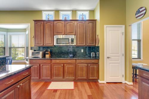 Bayside Resort - 36506 Wild Rose