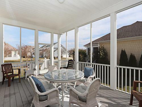 Bayside Resort - 36475 Wild Rose