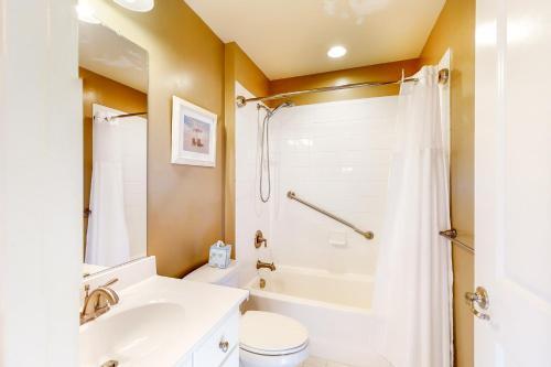 Bayside Resort - 36519 Wild Rose