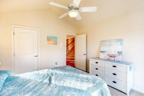 Bayside Resort - 36519 Wild Rose