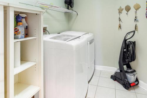 Bayside Resort - 36452 Wild Rose