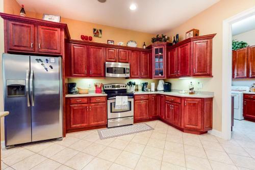 Bayside Resort - 36234 Sunflower