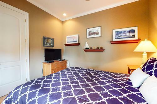 Bayside Resort - 36234 Sunflower