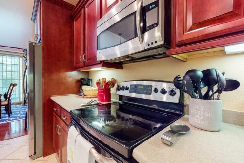 Bayside Resort - 36234 Sunflower