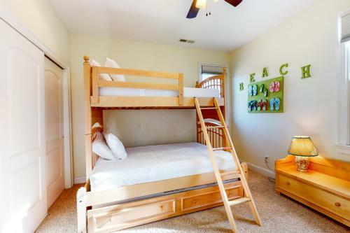 Bayside Resort - 36234 Sunflower