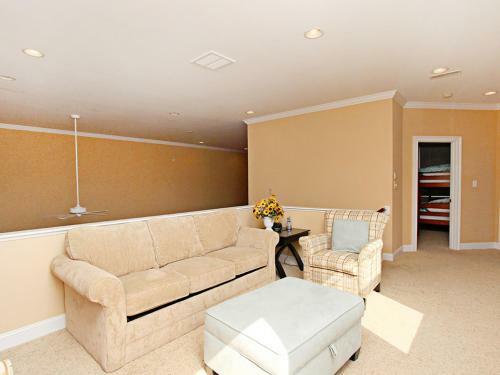 Bayside Resort - 36234 Sunflower