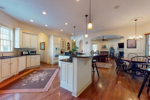 Bayside Resort - 11182 Signature