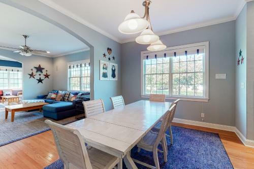 Bayside Resort - 36486 Wild Rose