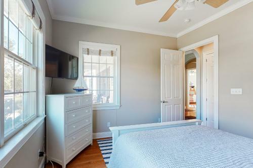 Bayside Resort - 36486 Wild Rose