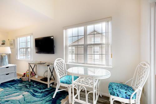 Bethany Bay - 4305 Pettinaro