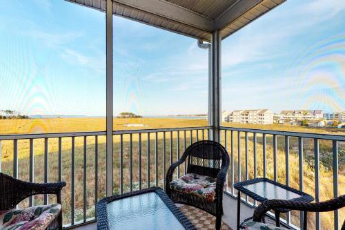 Bethany Bay - 4305 Pettinaro