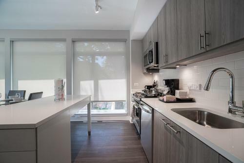 Waterfront Apartments 30 Day Rentals