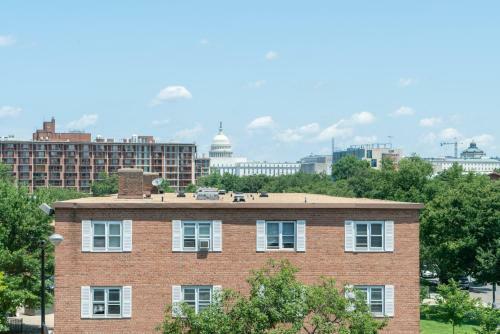 Waterfront Apartments 30 Day Rentals