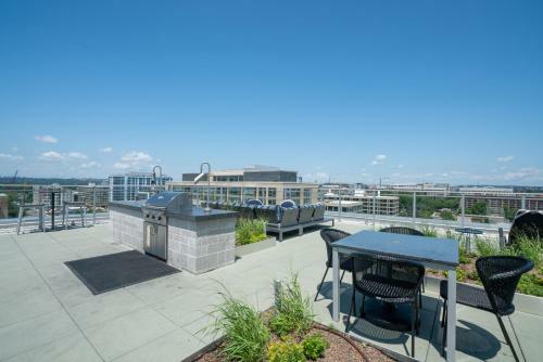 Waterfront Apartments 30 Day Rentals