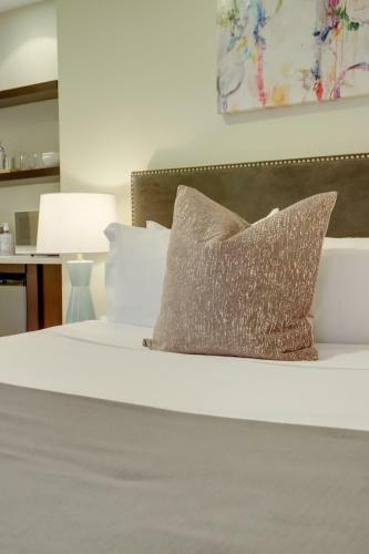 Hotel Sojourn At Dupont Place