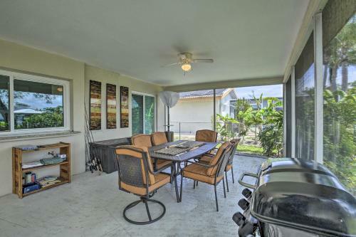 Updated Apollo Beach Home With New Dock And Hot Tub!