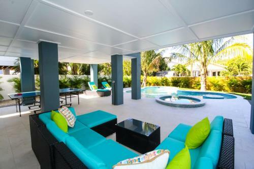 Endless Summer By Ami Locals