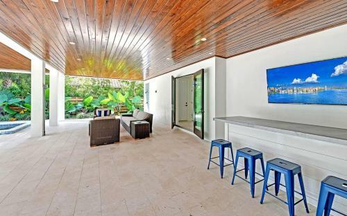 Sail Away By Ami Locals