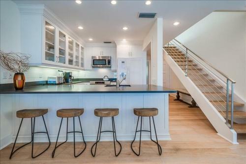 Seagrape Colony 03 Townhouse