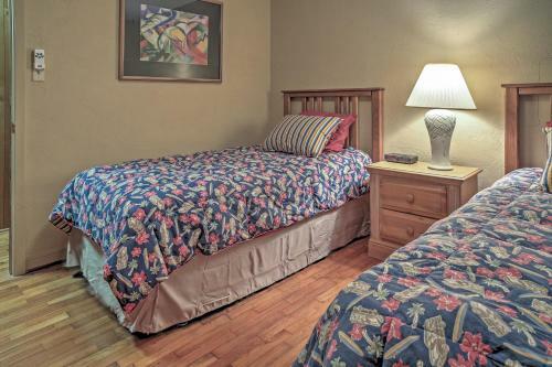 Charming Canalfront Retreat With Double Boat Slip!