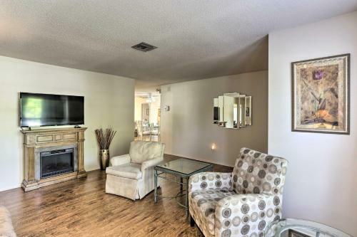 Bokeelia Home With Large Yard - Walk To Canals!