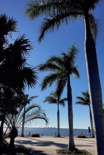 Bradenton Retreat