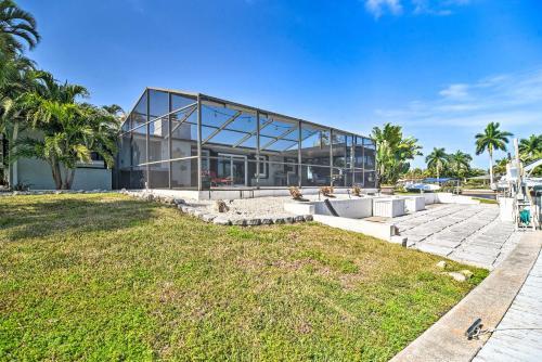 Coral Shores Waterfront Oasis With Private Dock