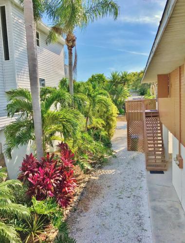 Brandenton - Beach Bungalow - West 2205