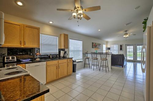 Bradenton Home With Lanai And Saltwater Pool And Spa!