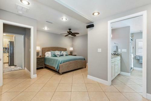 Anna Maria Island - Waterfront Escape