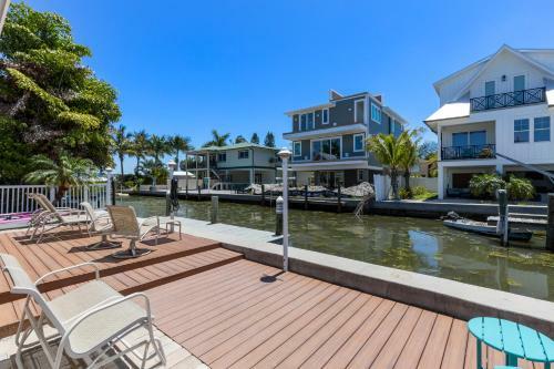 Anna Maria Island - Waterfront Escape