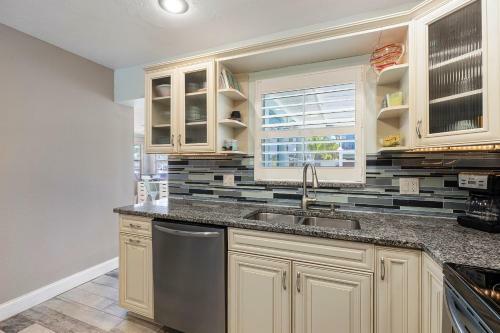 Anna Maria Island - Waterfront Escape