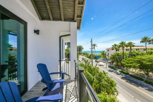 Gulf Horizons By Ami Locals