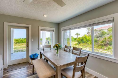Villa Barefoot Hideaway Family Beachfront Retreat