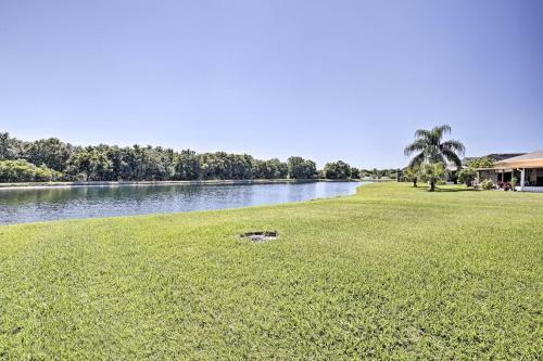 Bright Brandon Home With Lanai - 14 Mi To Tampa