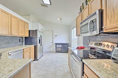 Bright Brandon Home With Lanai - 14 Mi To Tampa