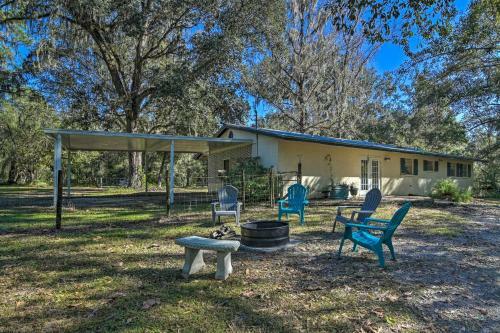 Pet-friendly Brooksville Cottage With Fire Pit!