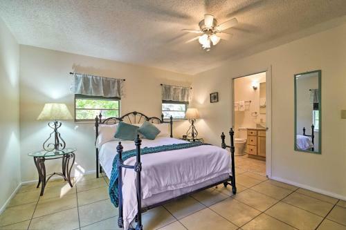 Pet-friendly Brooksville Cottage With Fire Pit!