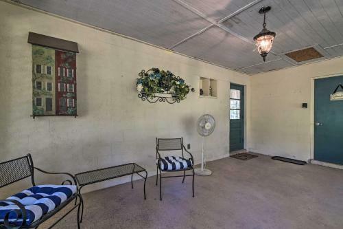 Pet-friendly Brooksville Cottage With Fire Pit!