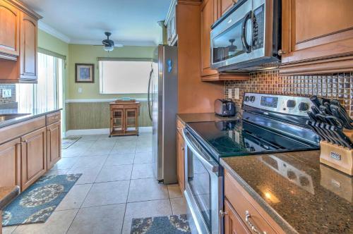 Canal Front Cape Coral House With Private Pool And Dock
